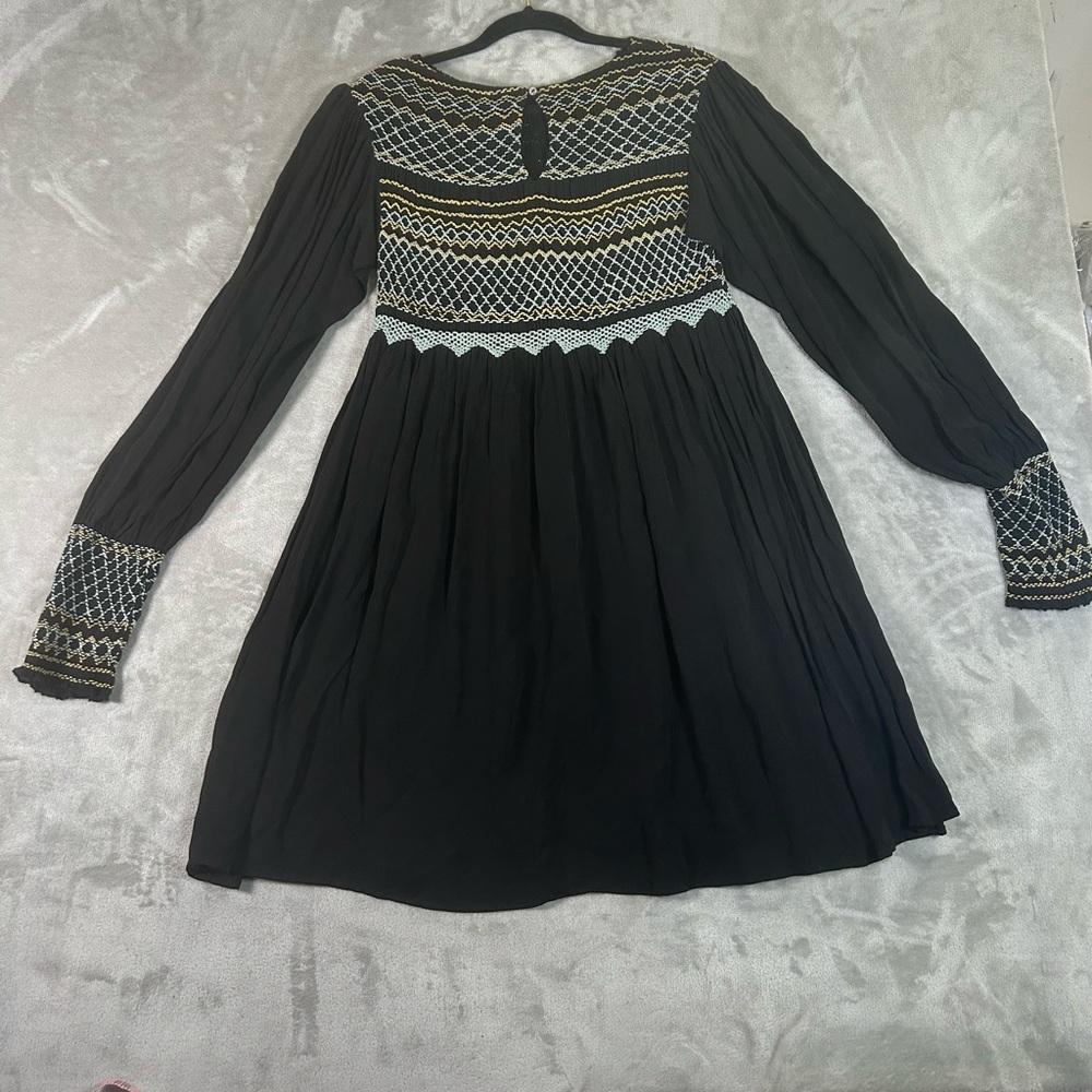 Free people late night picnic smocked long sleeve embroidered dress - Picture 6 of 13